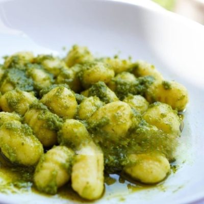 Nyoquis amb bròquil i cigrons